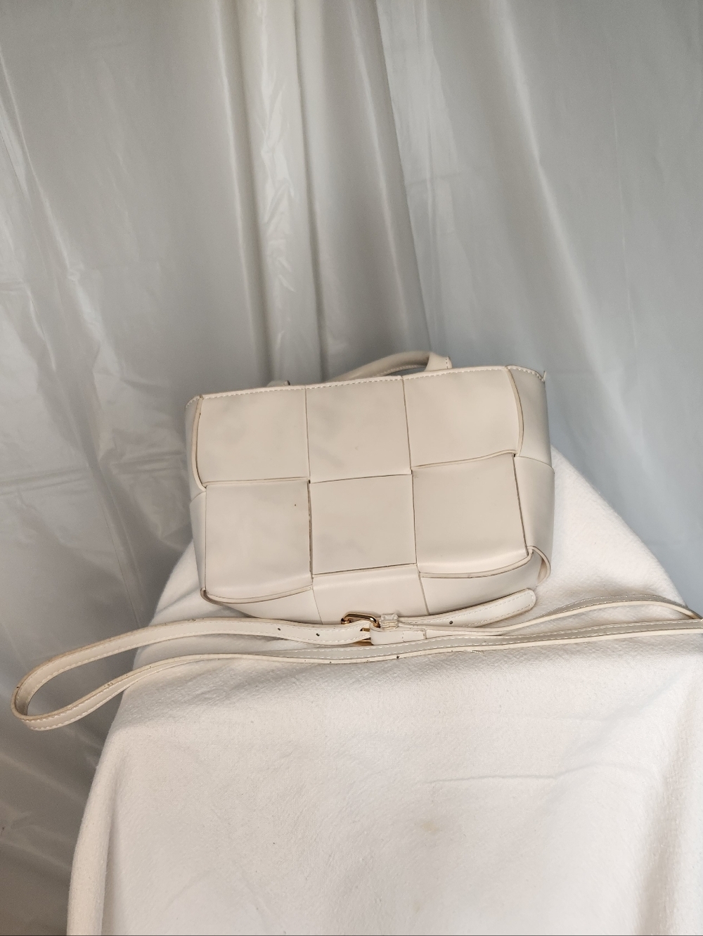 Chic White Woven Mini Bag – Crossbody/Top Handle - Picture 9 of 10
